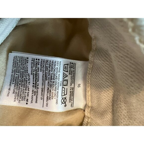 Old Navy Sz 16 Cream Higher High Rise Sky Hi A Line Secret Smooth Pockets Shorts - Picture 8 of 8